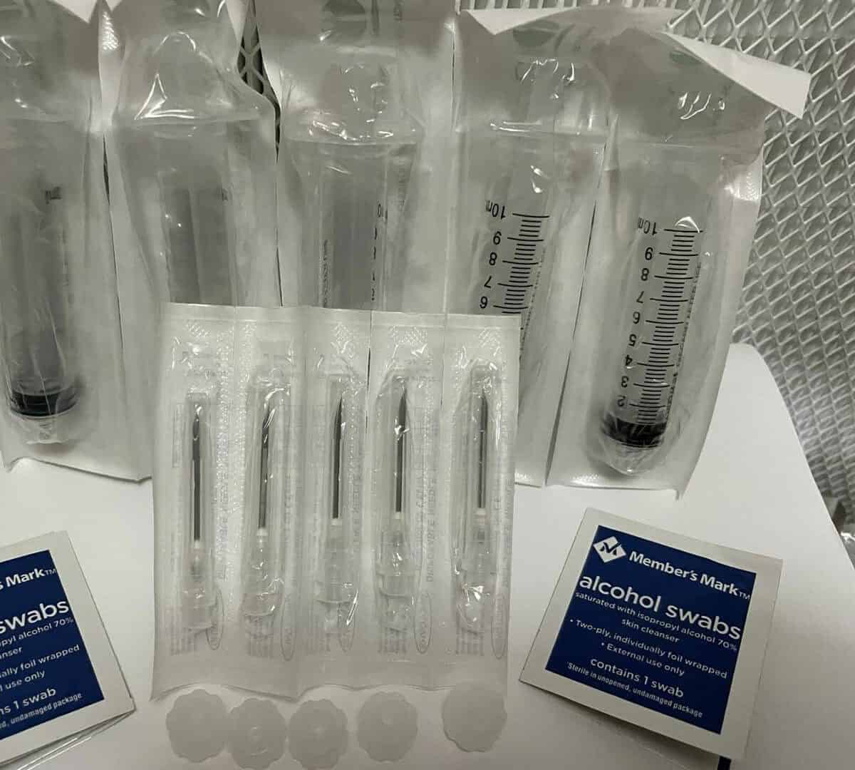 sIMG 2050 Mushroom cultures agar plates grow jars spore prints liquid cultures spore syringes
